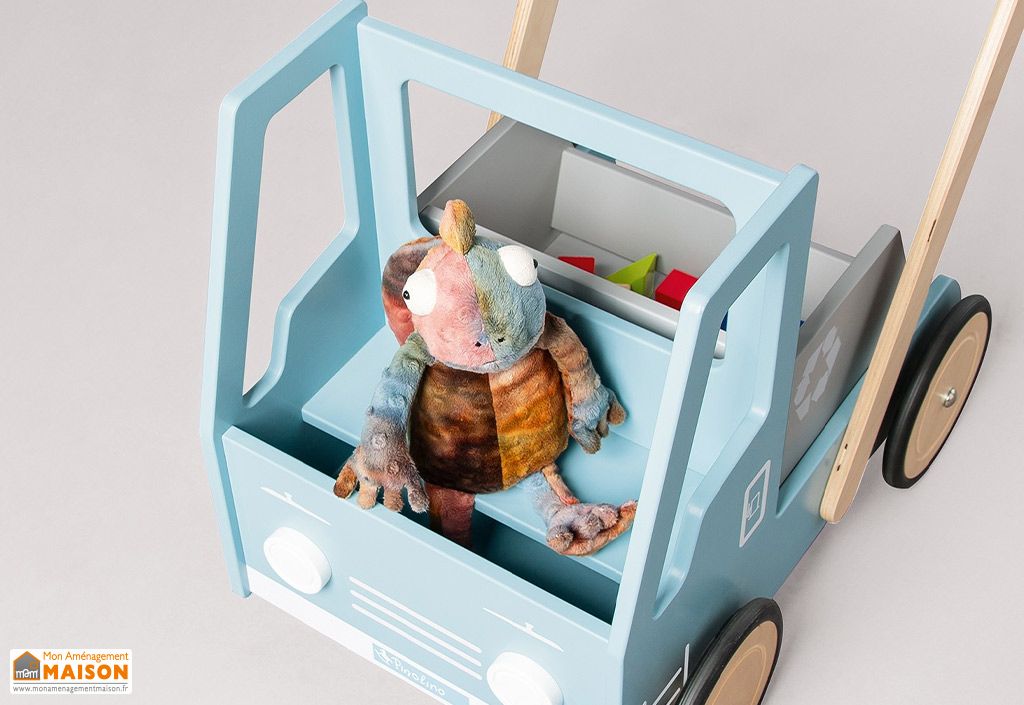 Chariot De Marche En Bois Trotteur Bebe Camion Bleu Fred Pinolino