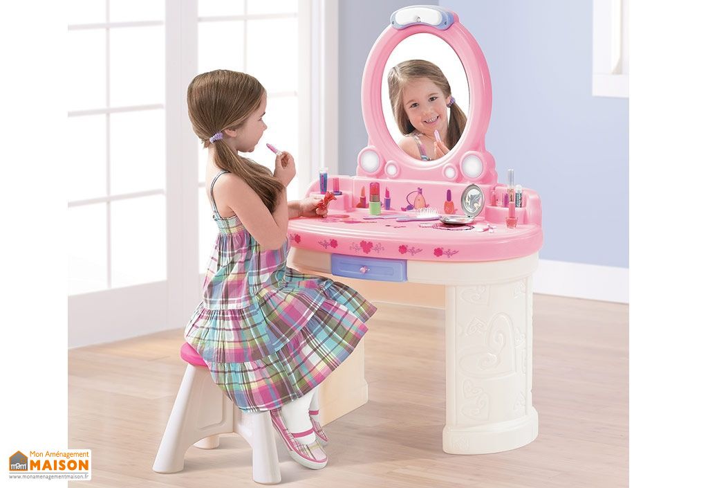 Coiffeuse Pour Enfant Avec Miroir Et Tabouret Fantasy Vanity Step2