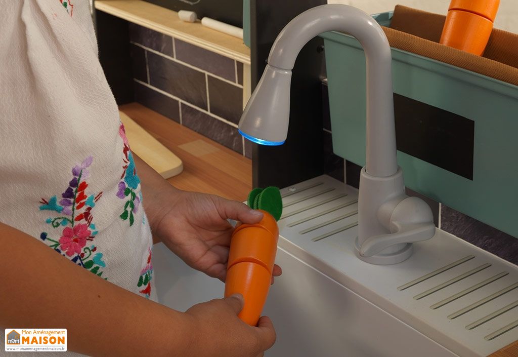 cuisine en bois pour enfant sonore et lumineuse 110 cm farm to table kidkraft