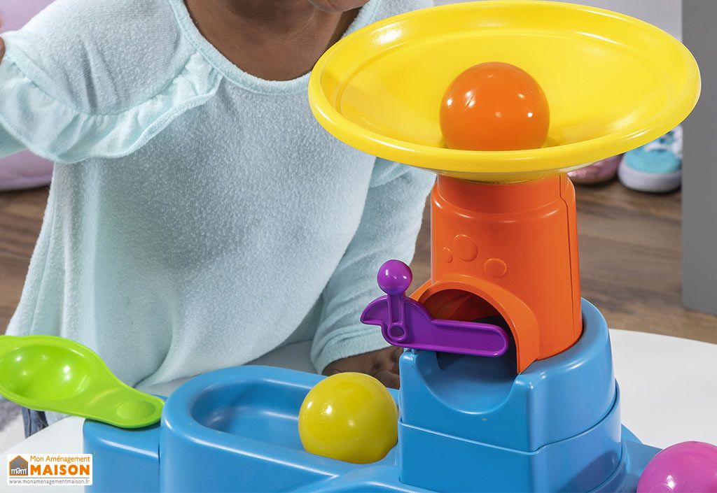 Jouet D Eveil Tour Tunnel Avec Balles Et Camions Ball Buddies Step2