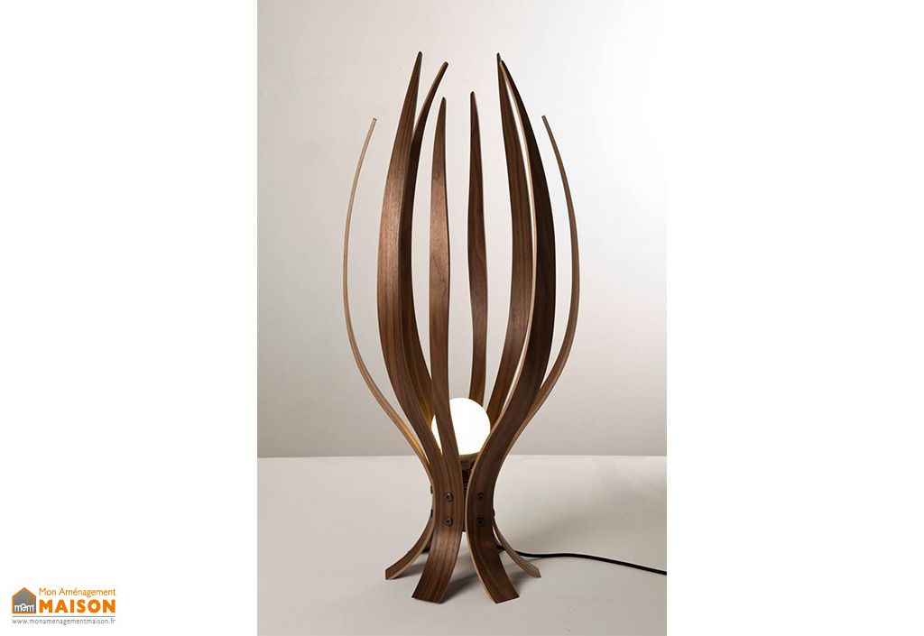 Lampe De Table Design En Bois Iris Macmaster