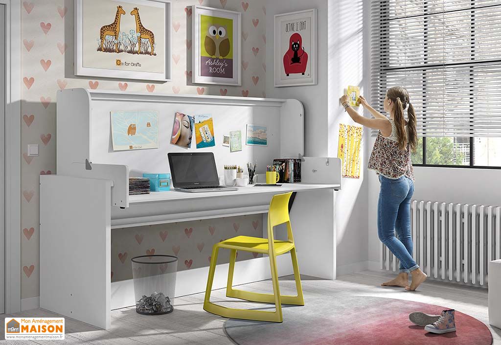 Lit transformable bureau clearance