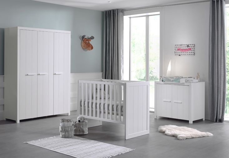 Chambre Bébé en Bois : Lit Bébé, Commode et Armoire 3 Portes – Erik