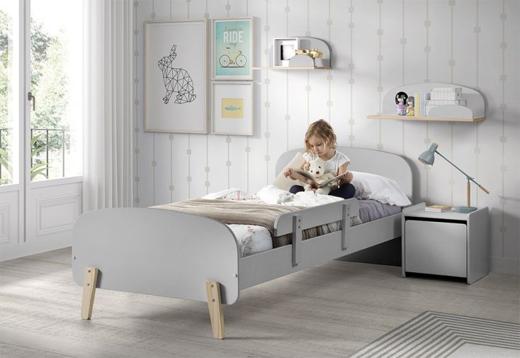 Chambre pour enfant grise en bois lit + chevet + coffre à jouet