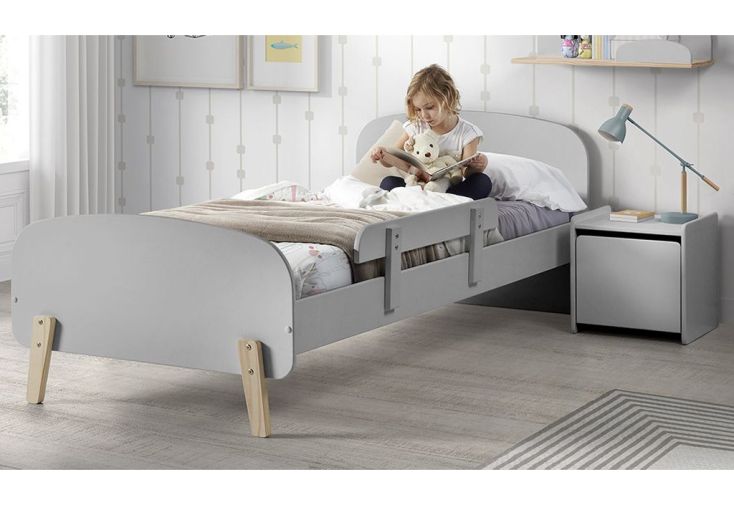 Lit pour enfant en bois 90 x 200 cm + table de chevet Kiddy