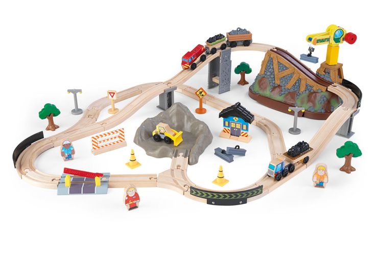 Grand circuit de train en bois