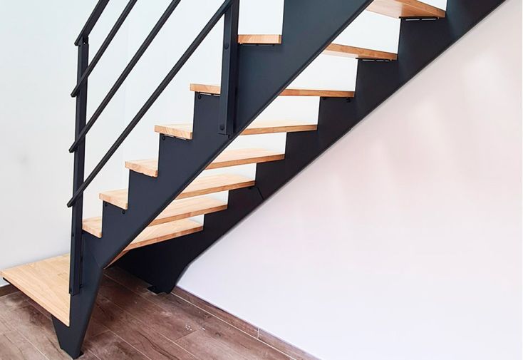 Limons pour escalier en métal quart tournant sur mesure – Katz 700