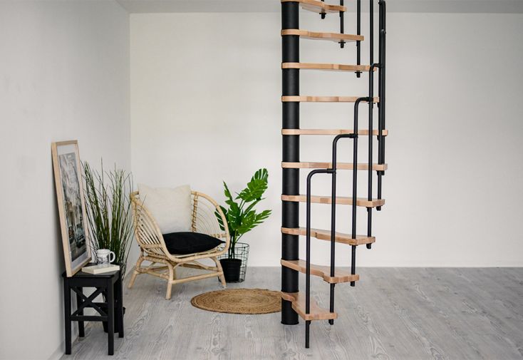 Escalier en colimaçon métal et bois de bouleau - Suono