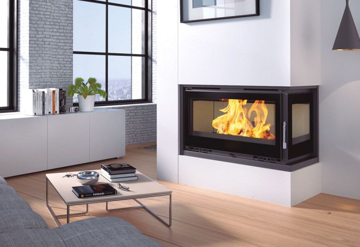 Insert à bois d’angle double combustion + ventilation 13,5 kW – droite 