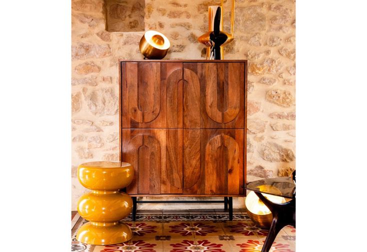 Meuble bar en bois de manguier 4 portes Ojika – 90 x 40 x 115 cm