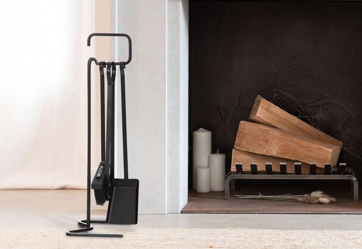 Serviteur de cheminée en acier Basic : balayette, pince, pelle