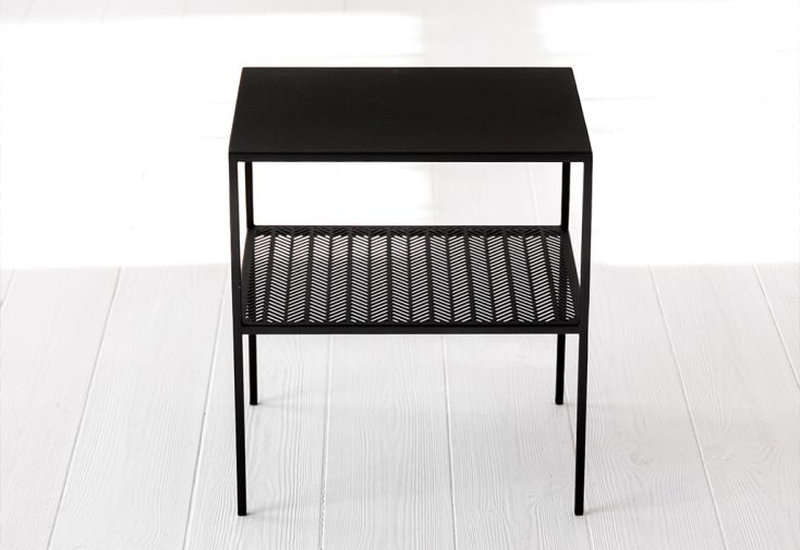 Table de chevet design en acier 40 x 30 x 45 cm - Pinecone
