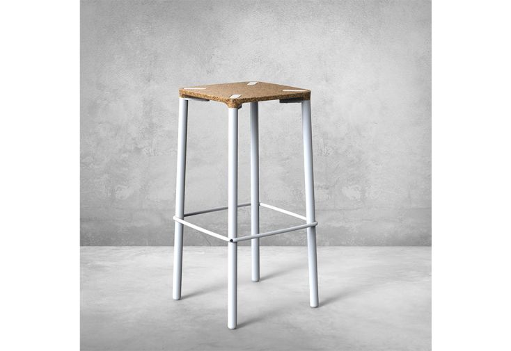 Tabouret de bar design en métal et drêches recyclées – H 75 cm