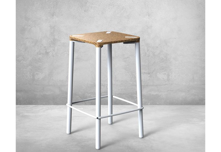 Tabouret haut design en métal et drêches recyclées – H 65 cm
