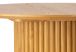 Détail table en bois bois naturel 