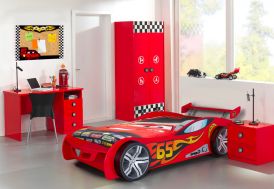 Chambre complète enfant : lit voiture de course, armoire, bureau, chevet bois rouge