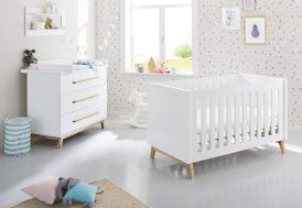 Chambre pour enfant en bois blanc et frêne avec lit évolutif et commode à langer