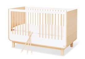 Lit évolutif Pinolino en bois sous sa forme bébé