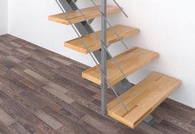 marche en bois de chêne massif pour escalier limon Elya