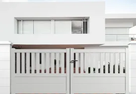 Portail battant aluminium 3m blanc Packit : h.130 cm manuel - semi-ajouré
