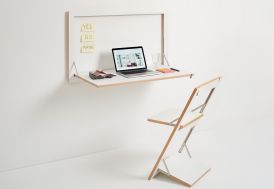 Secrétaire mural en bois Ambivalenz Fläpps avec chaise de bureau design