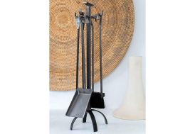 Serviteur de cheminée en acier