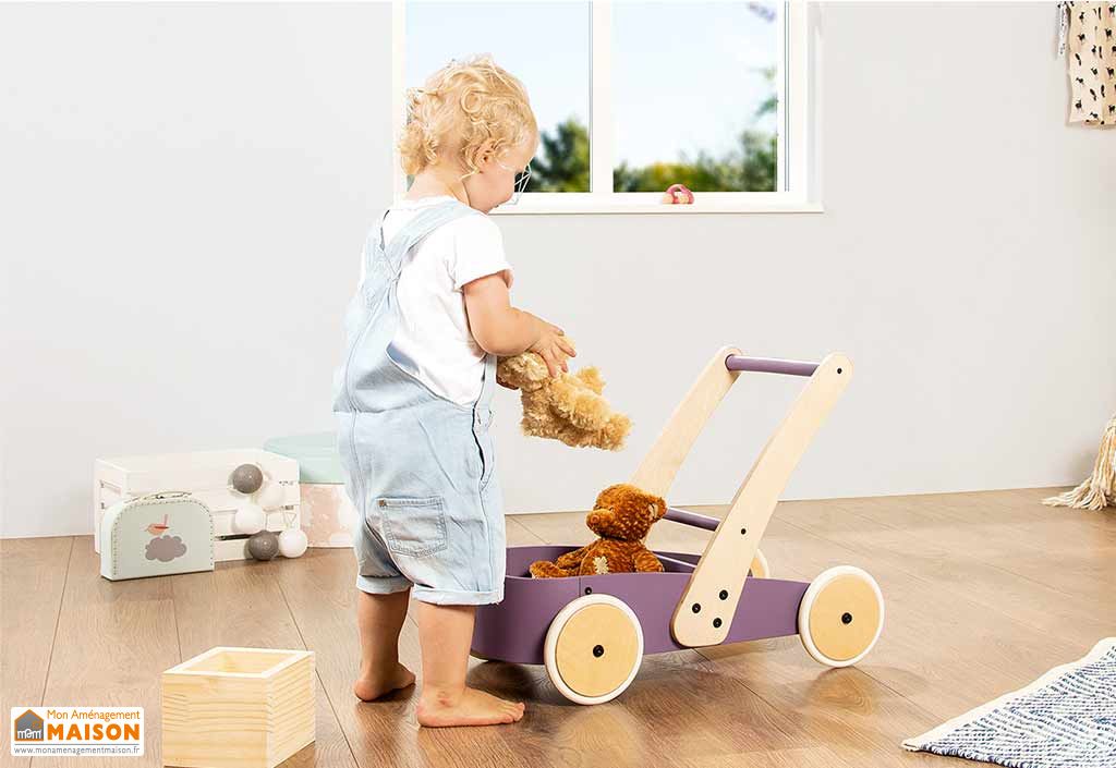 Chariot de marche bébé en bois – Fiete - Pinolino