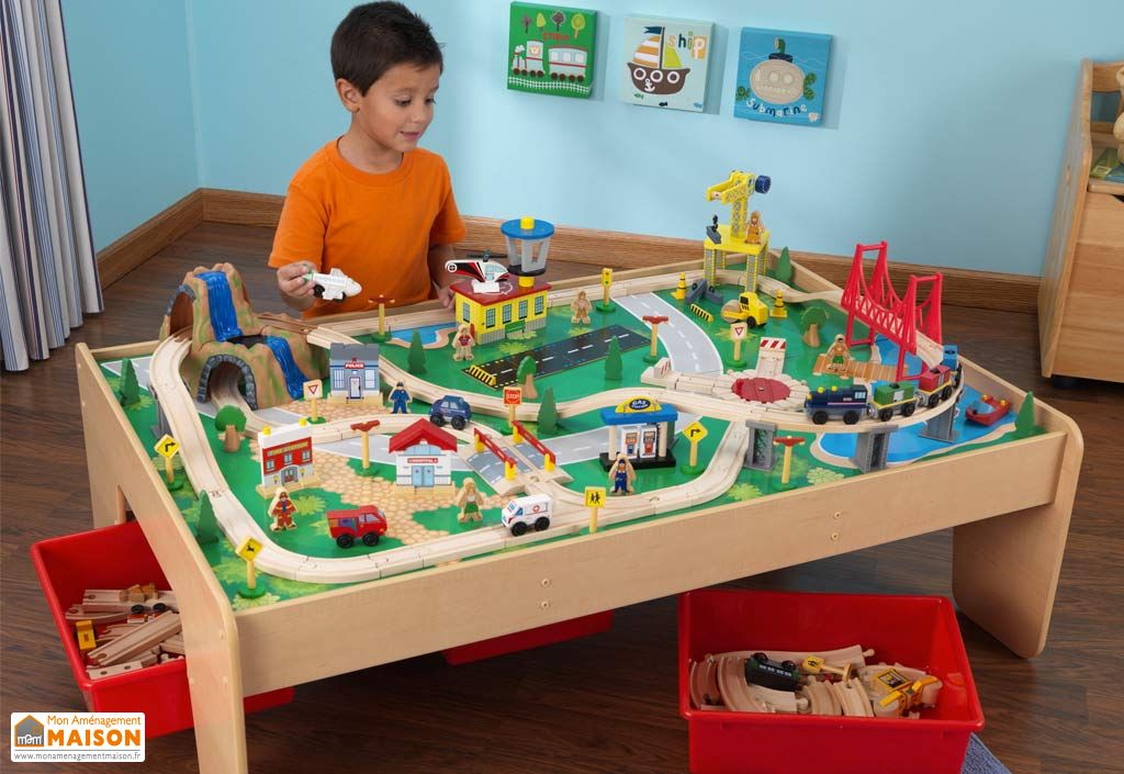 Circuit de Train + Table en Bois Waterfall Mountain - Kidkraft