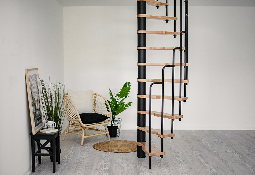 Escalier en colimaçon métal et bois de bouleau - Suono