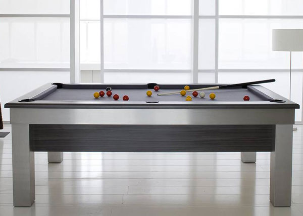 Billard américain gris.