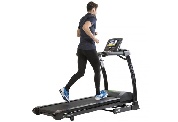 Tapis de course et coureur.